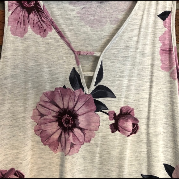 Floral Tank Top - Picture 3 of 5